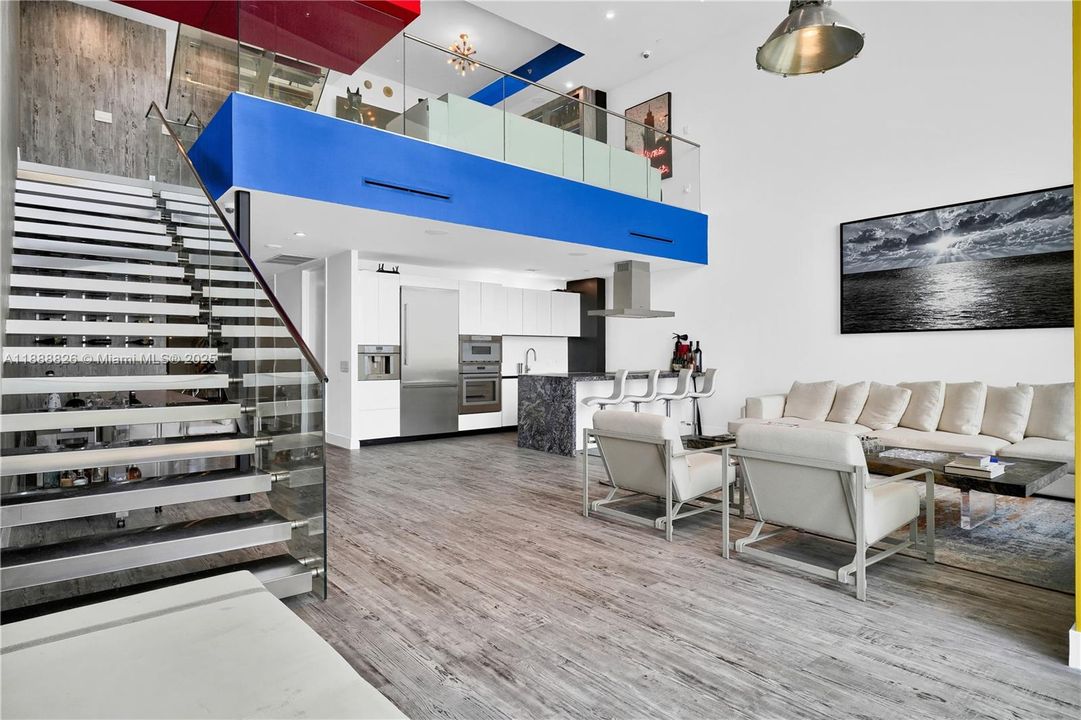 For Sale: $4,500,000 (3 beds, 2 baths, 2901 Square Feet)