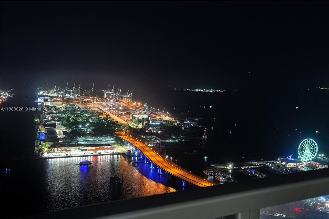 For Sale: $4,500,000 (3 beds, 2 baths, 2901 Square Feet)