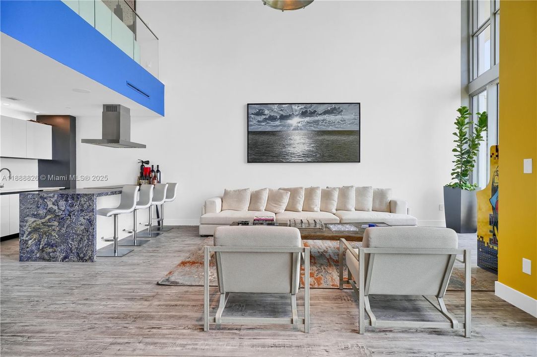 For Sale: $4,500,000 (3 beds, 2 baths, 2901 Square Feet)