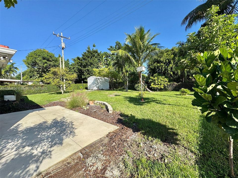 Под контрактом: $750,000 (4 спален, 2 ванн, 2079 Квадратных фут)