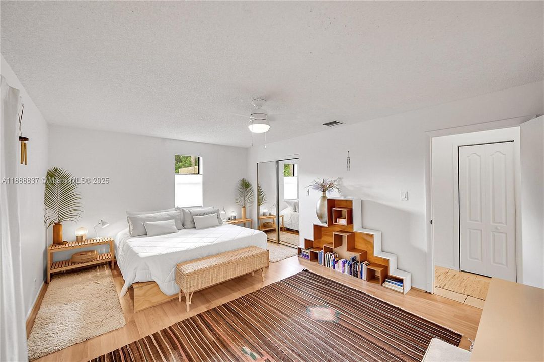 Active With Contract: $639,900 (3 beds, 2 baths, 1664 Square Feet)