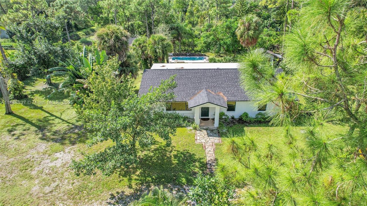 Active With Contract: $639,900 (3 beds, 2 baths, 1664 Square Feet)