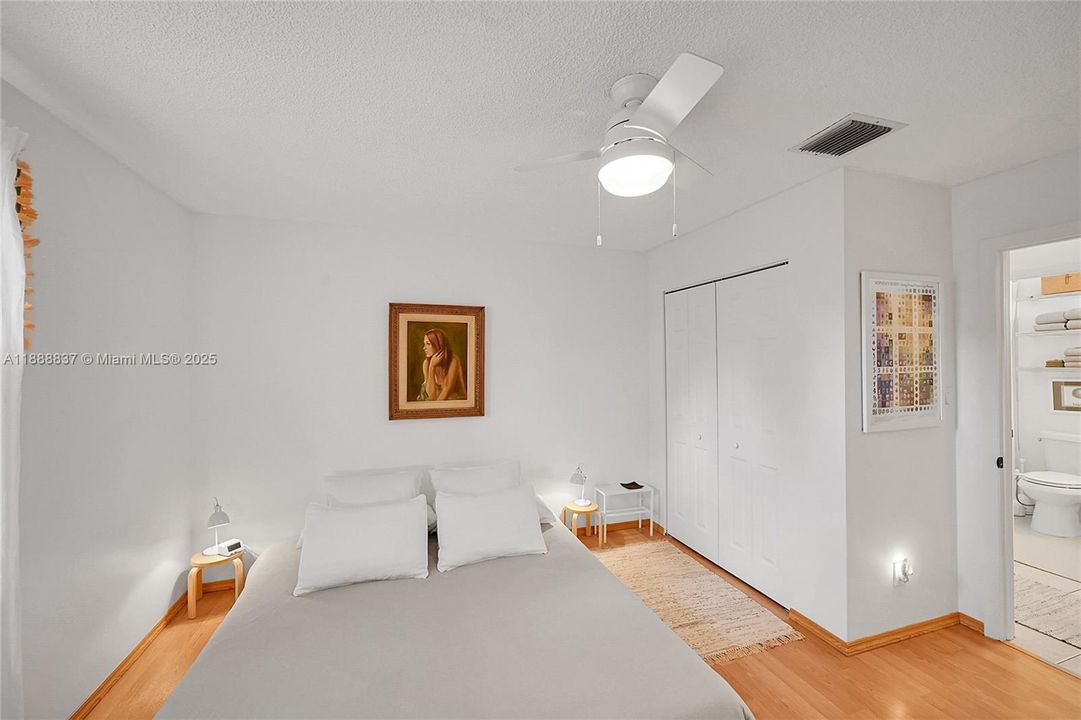 Active With Contract: $639,900 (3 beds, 2 baths, 1664 Square Feet)