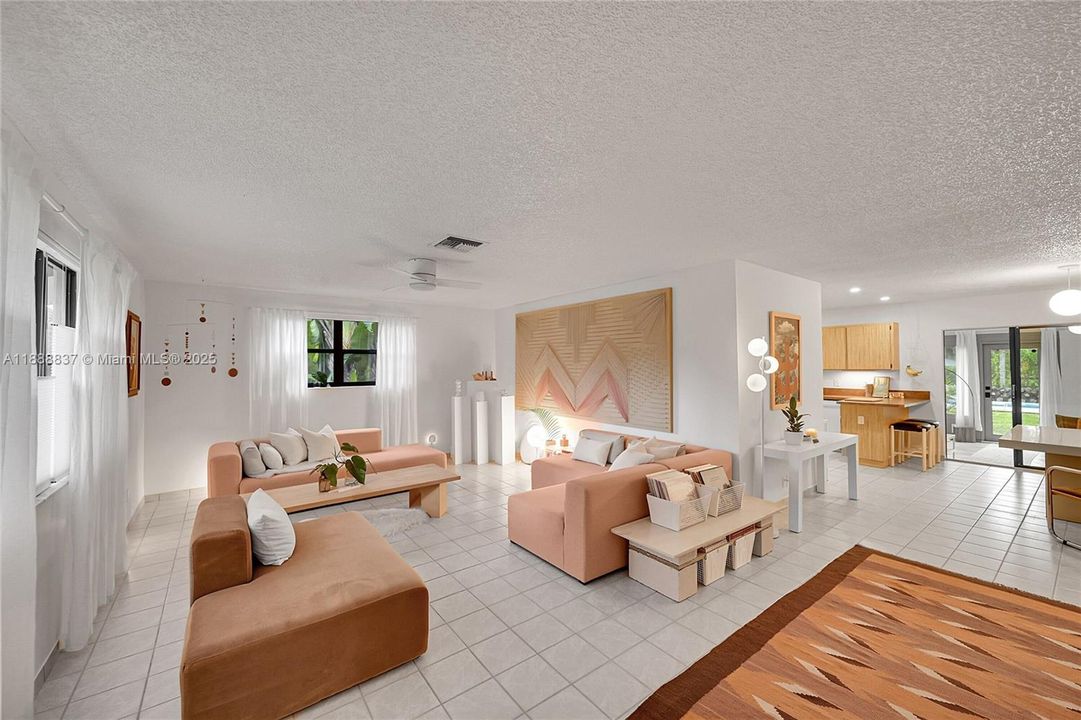 Active With Contract: $639,900 (3 beds, 2 baths, 1664 Square Feet)