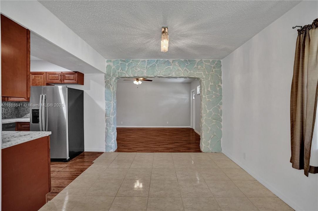 Recently Rented: $3,300 (4 beds, 2 baths, 1845 Square Feet)