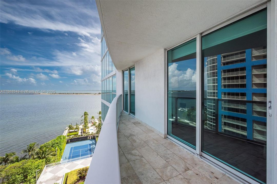 待售: $469,000 (1 贝兹, 1 浴室, 791 平方英尺)