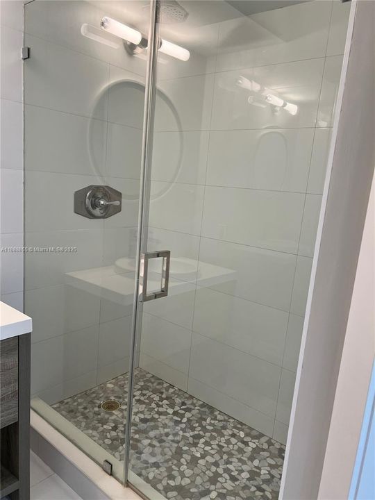 Недавно арендовано: $3,800 (1 спален, 1 ванн, 793 Квадратных фут)