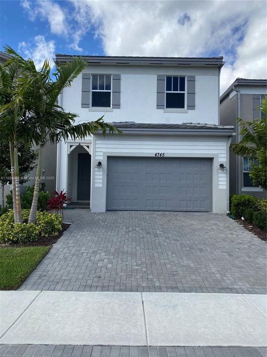 最近租的: $3,000 (3 贝兹, 2 浴室, 1852 平方英尺)