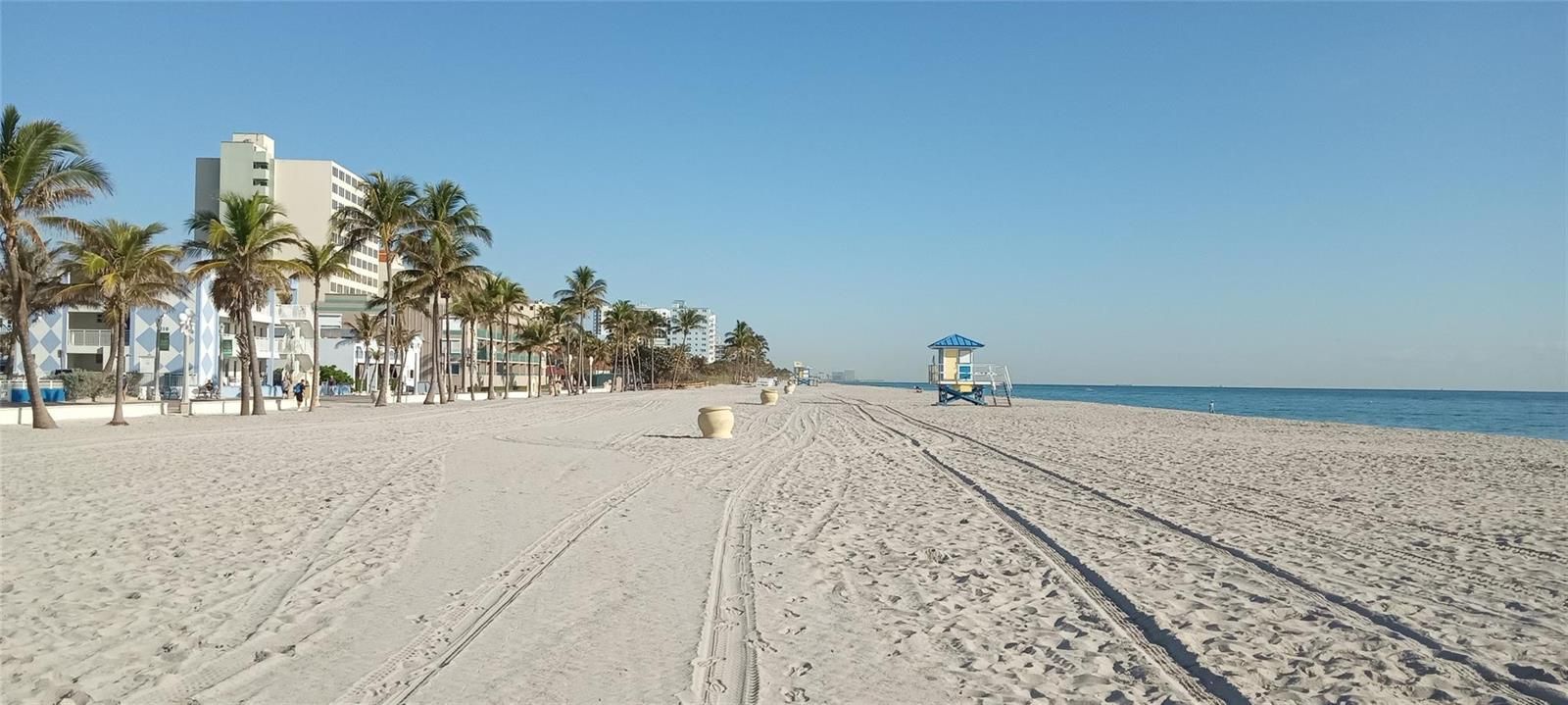 Hollywood Beach and Broadwalk