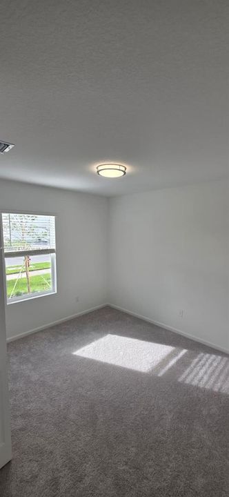 Active With Contract: $3,100 (5 beds, 3 baths, 2550 Square Feet)