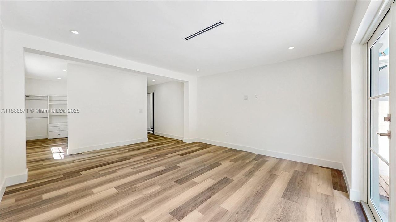 Active With Contract: $1,650,000 (4 beds, 3 baths, 3312 Square Feet)