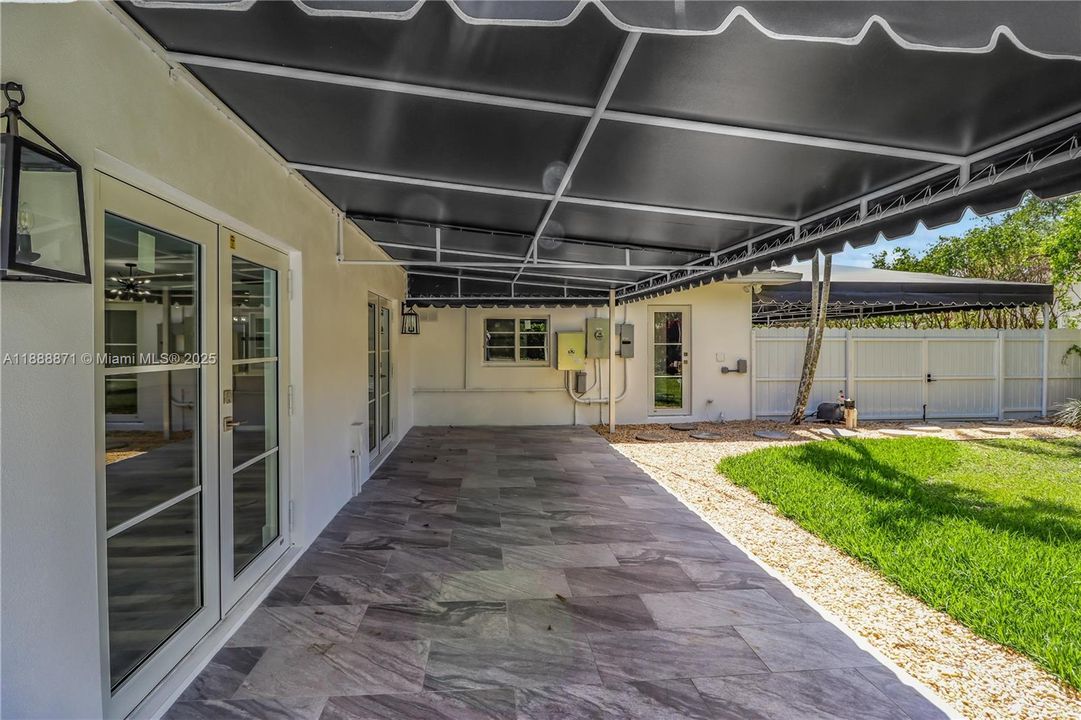 Active With Contract: $1,650,000 (4 beds, 3 baths, 3312 Square Feet)