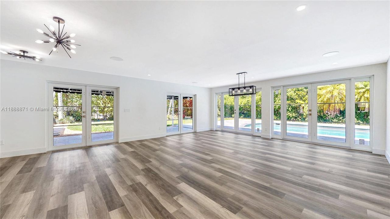 Active With Contract: $1,650,000 (4 beds, 3 baths, 3312 Square Feet)