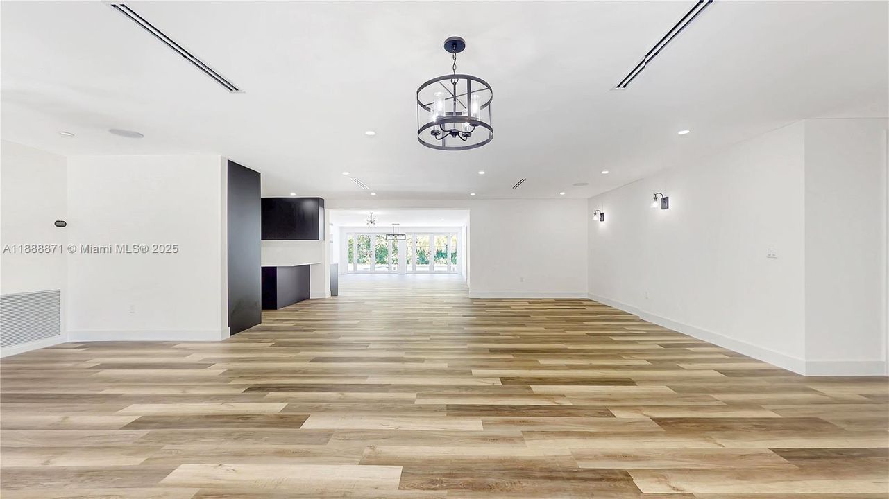 Active With Contract: $1,650,000 (4 beds, 3 baths, 3312 Square Feet)