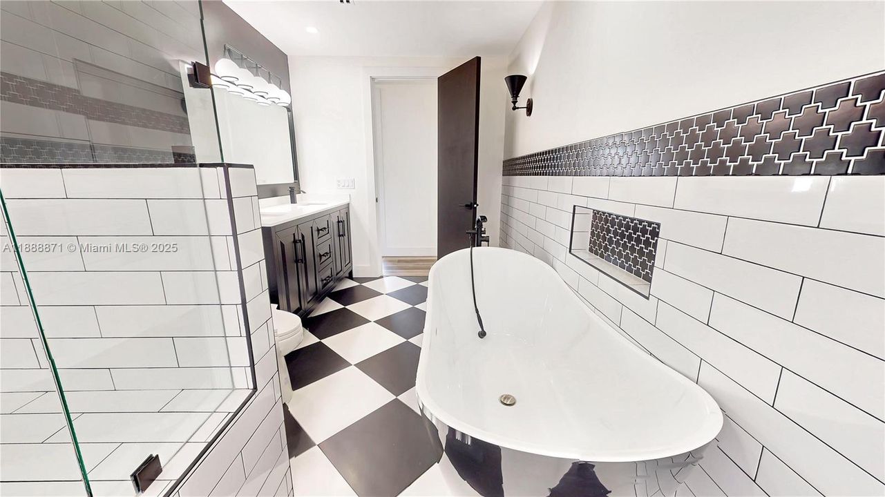 Active With Contract: $1,650,000 (4 beds, 3 baths, 3312 Square Feet)