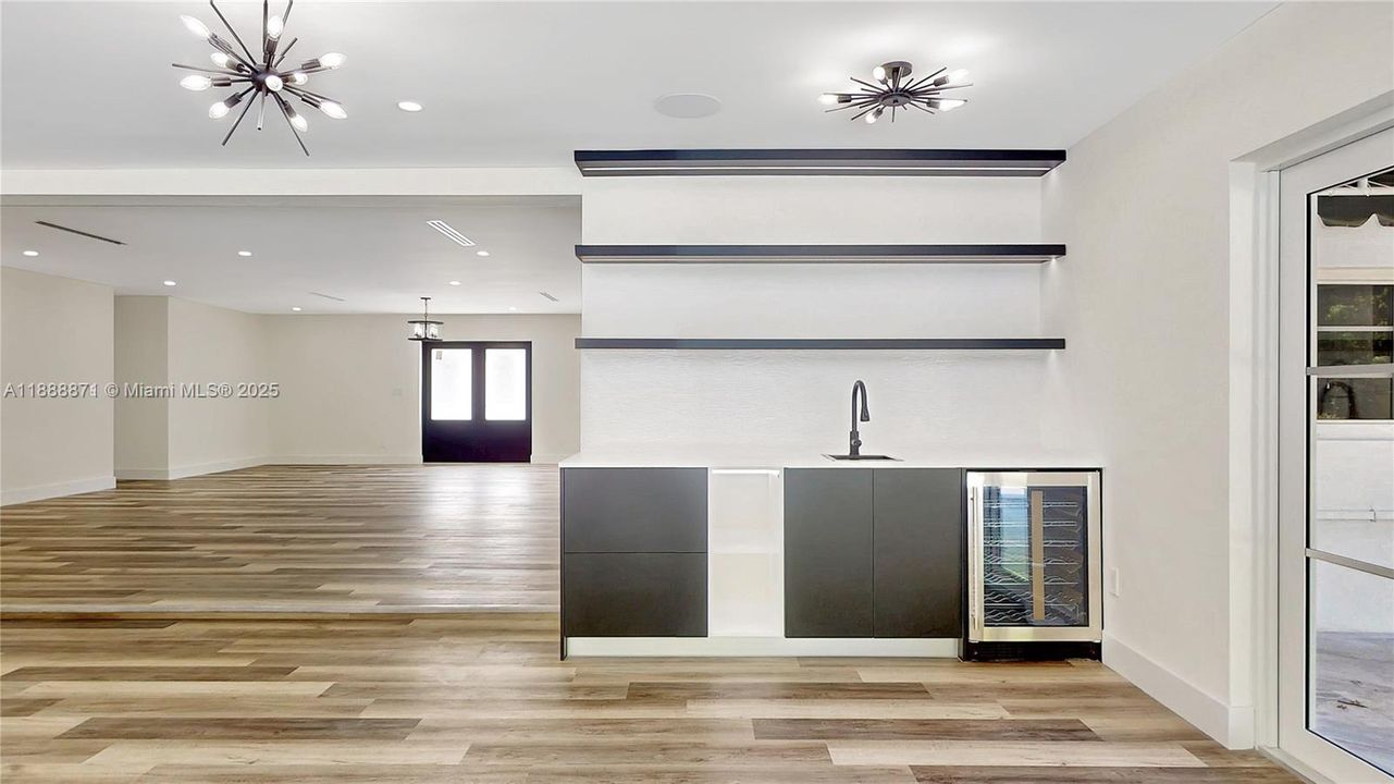 Active With Contract: $1,650,000 (4 beds, 3 baths, 3312 Square Feet)