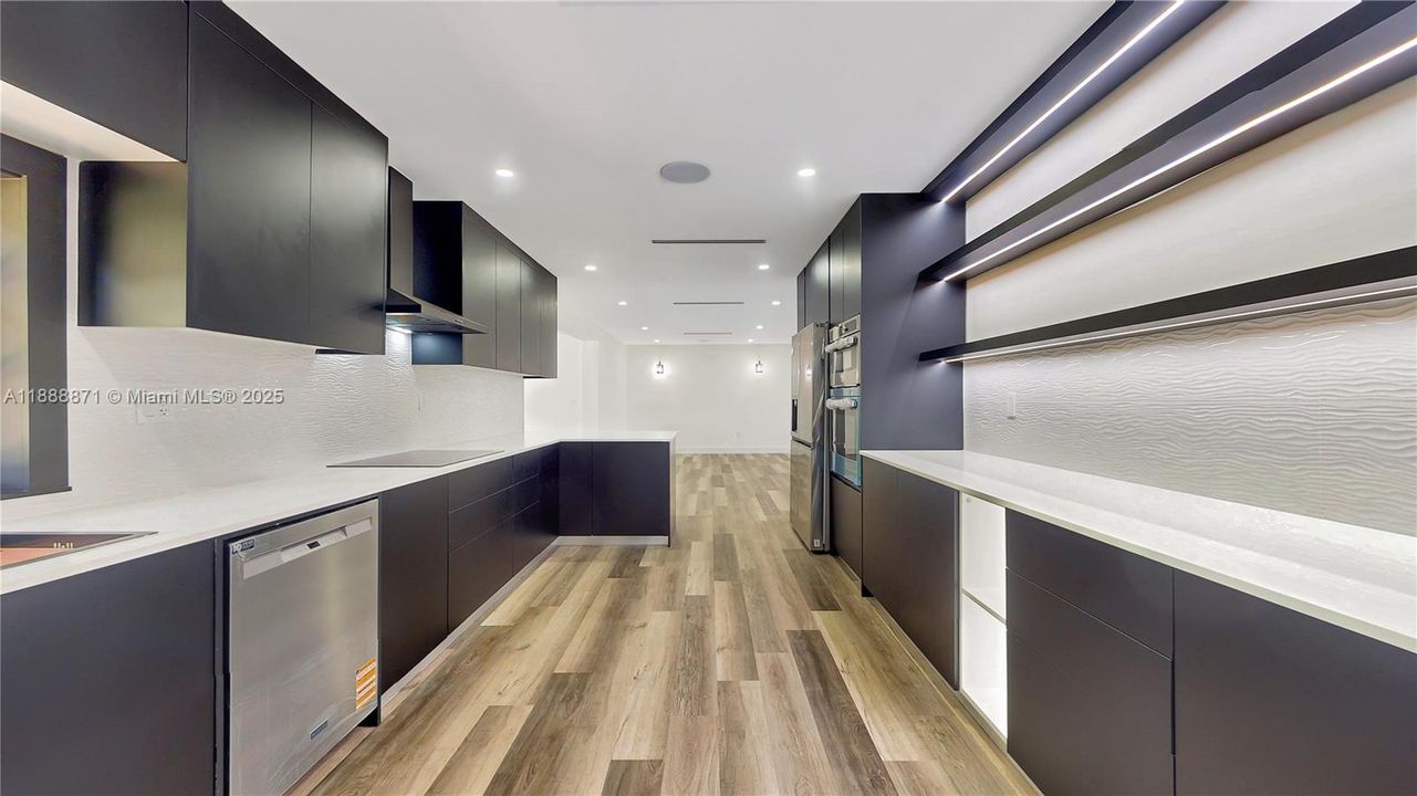 Active With Contract: $1,650,000 (4 beds, 3 baths, 3312 Square Feet)