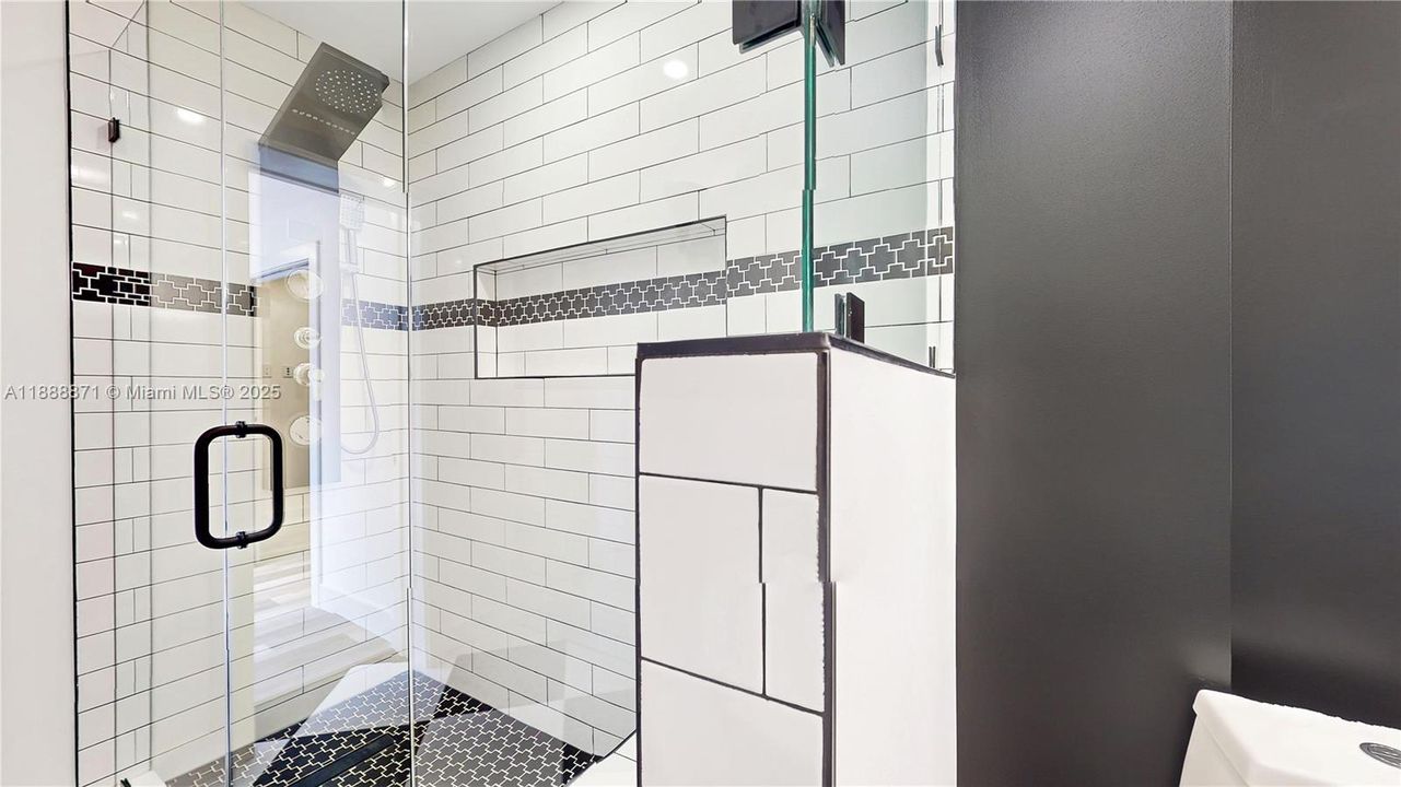 Active With Contract: $1,650,000 (4 beds, 3 baths, 3312 Square Feet)