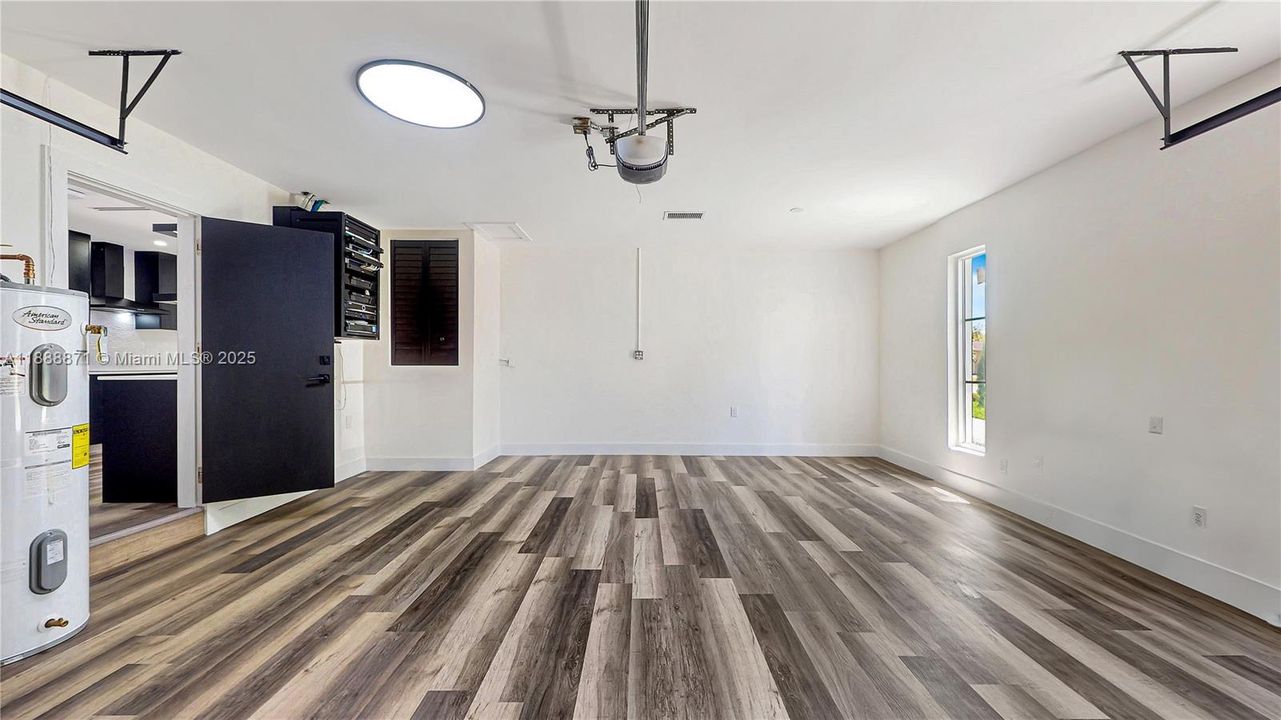 Active With Contract: $1,650,000 (4 beds, 3 baths, 3312 Square Feet)