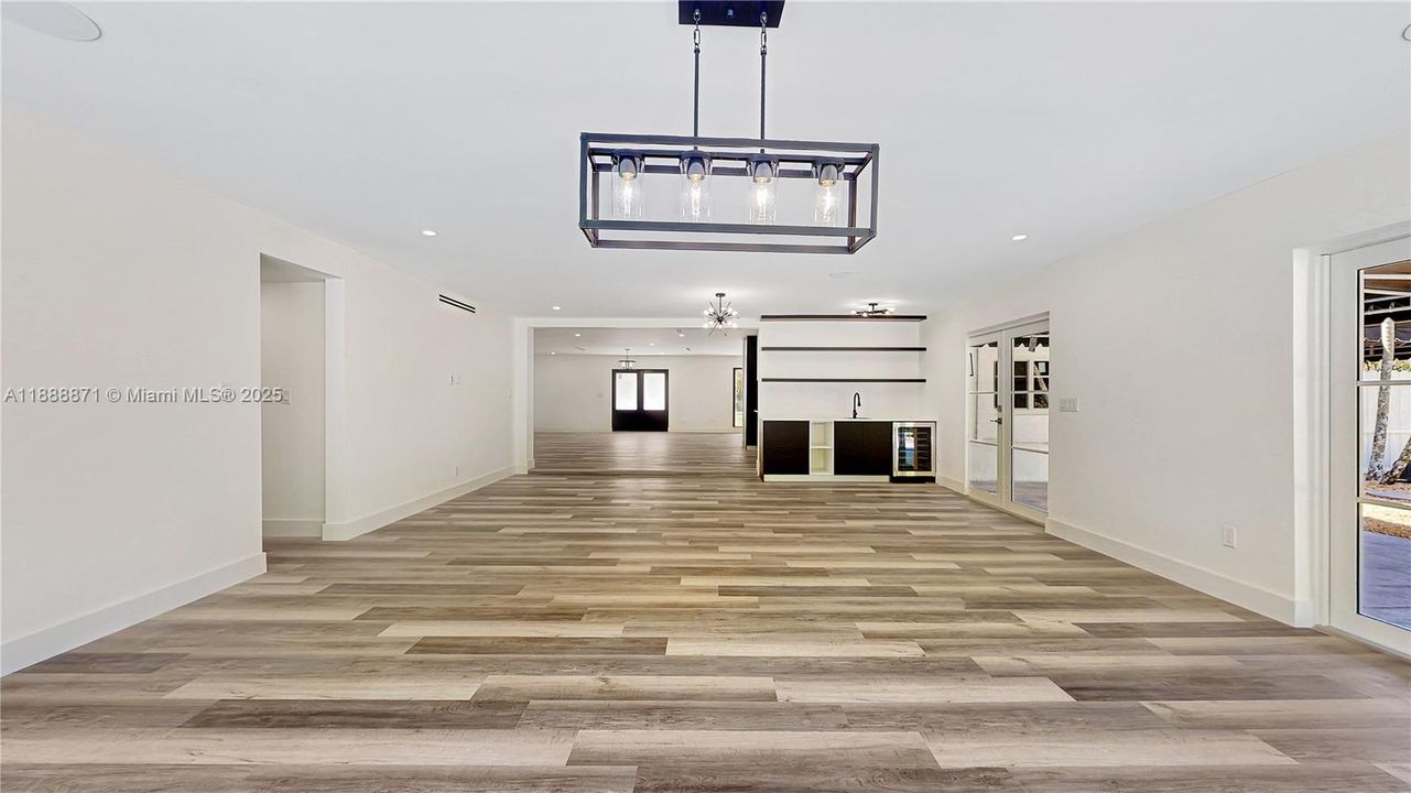 Active With Contract: $1,650,000 (4 beds, 3 baths, 3312 Square Feet)