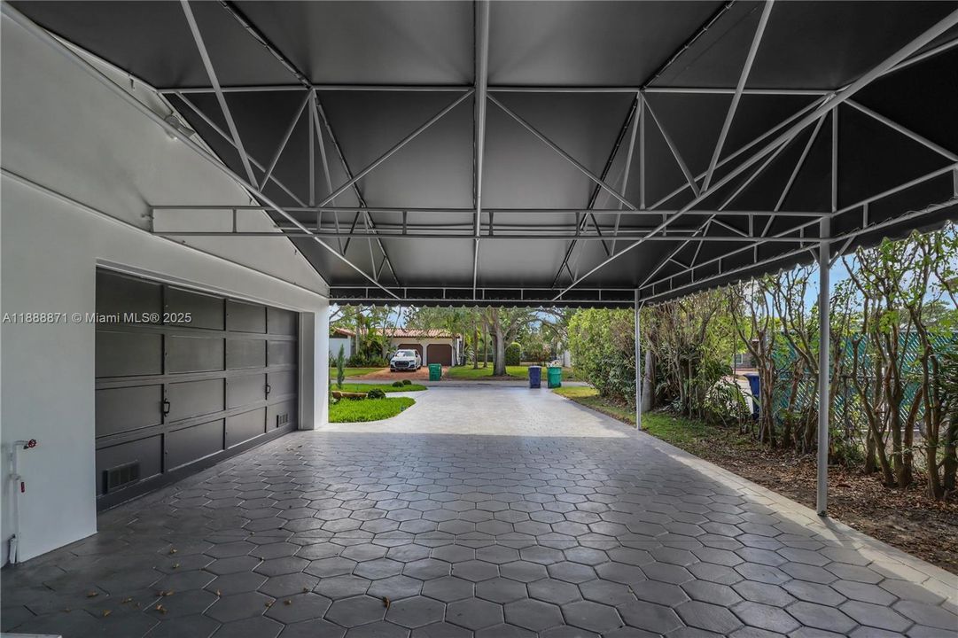 Active With Contract: $1,650,000 (4 beds, 3 baths, 3312 Square Feet)