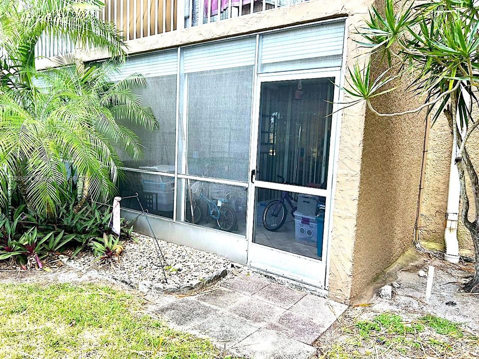 For Sale: $179,997 (2 beds, 2 baths, 1070 Square Feet)