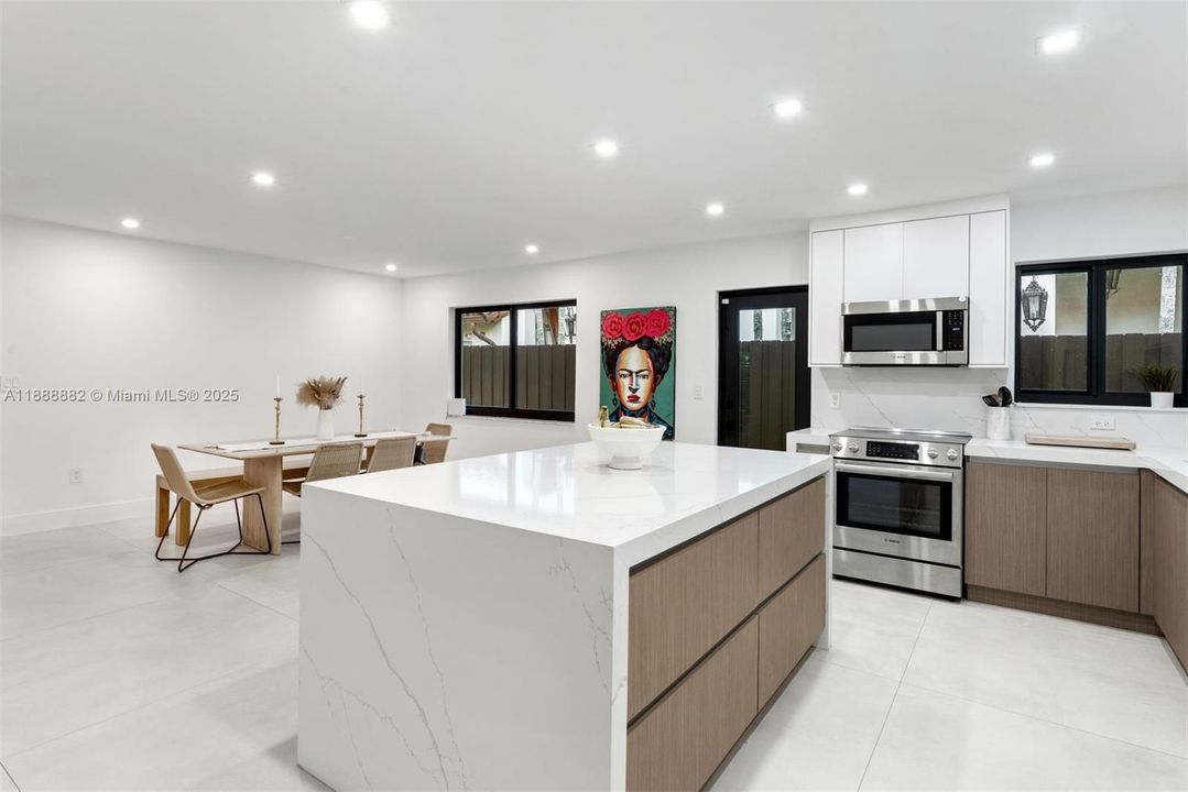 Active With Contract: $1,900,000 (4 beds, 3 baths, 3178 Square Feet)