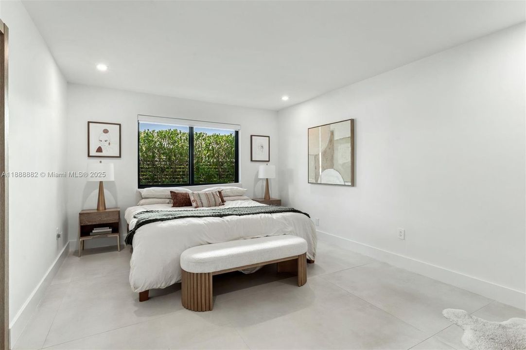 Active With Contract: $1,900,000 (4 beds, 3 baths, 3178 Square Feet)