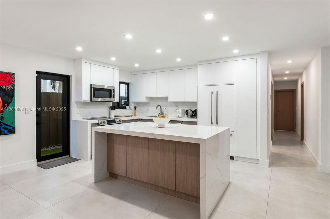Active With Contract: $1,900,000 (4 beds, 3 baths, 3178 Square Feet)