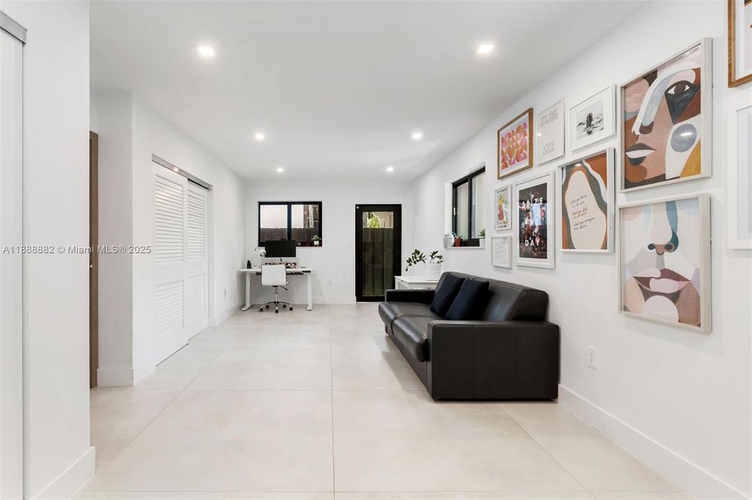 Active With Contract: $1,900,000 (4 beds, 3 baths, 3178 Square Feet)