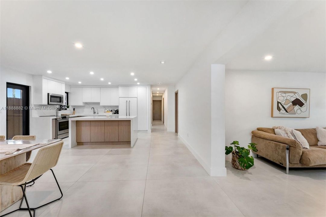 Active With Contract: $1,900,000 (4 beds, 3 baths, 3178 Square Feet)