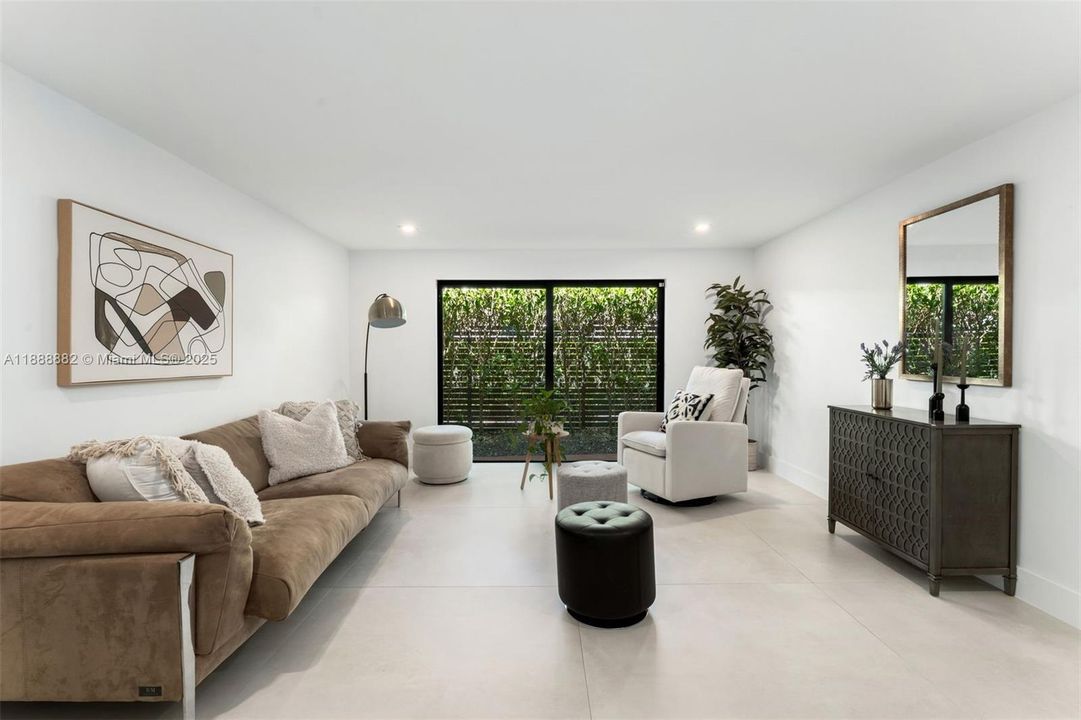 Active With Contract: $1,900,000 (4 beds, 3 baths, 3178 Square Feet)