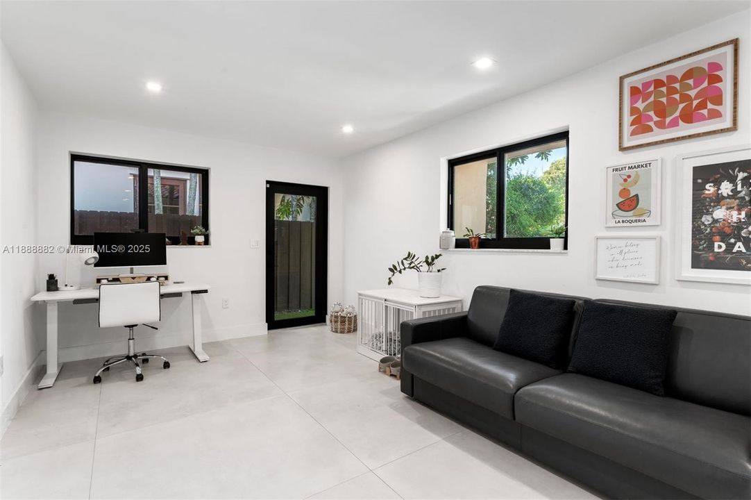 Active With Contract: $1,900,000 (4 beds, 3 baths, 3178 Square Feet)