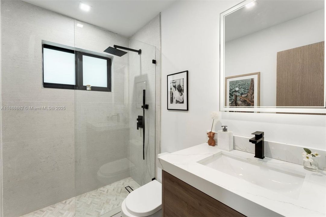 Active With Contract: $1,900,000 (4 beds, 3 baths, 3178 Square Feet)