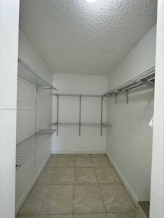 Walk-in Closet