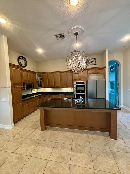 Active With Contract: $4,900 (4 beds, 3 baths, 2426 Square Feet)