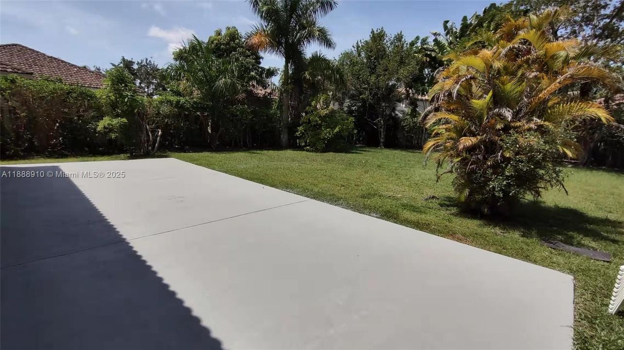 Под контрактом: $728,800 (4 спален, 2 ванн, 1963 Квадратных фут)