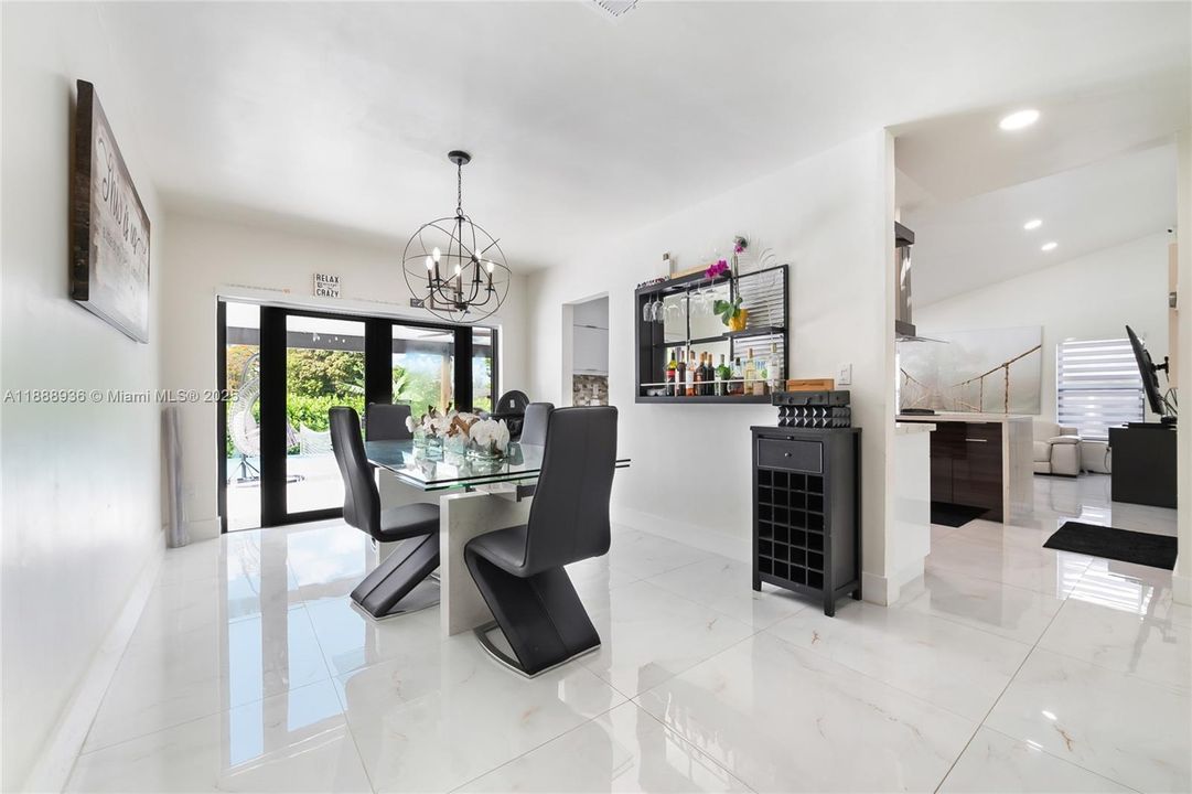 For Rent: $6,350 (3 beds, 2 baths, 1512 Square Feet)