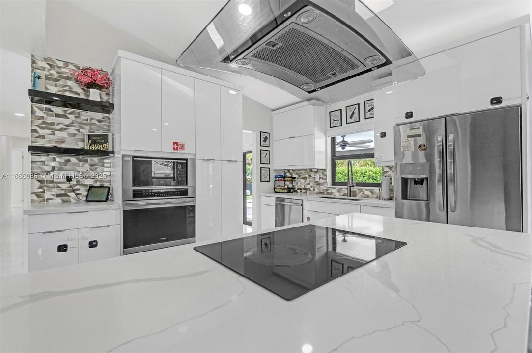 For Rent: $6,350 (3 beds, 2 baths, 1512 Square Feet)