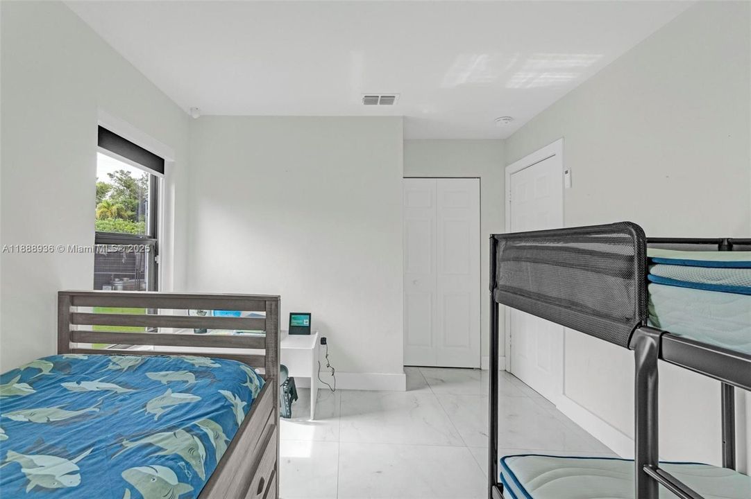 For Rent: $6,350 (3 beds, 2 baths, 1512 Square Feet)