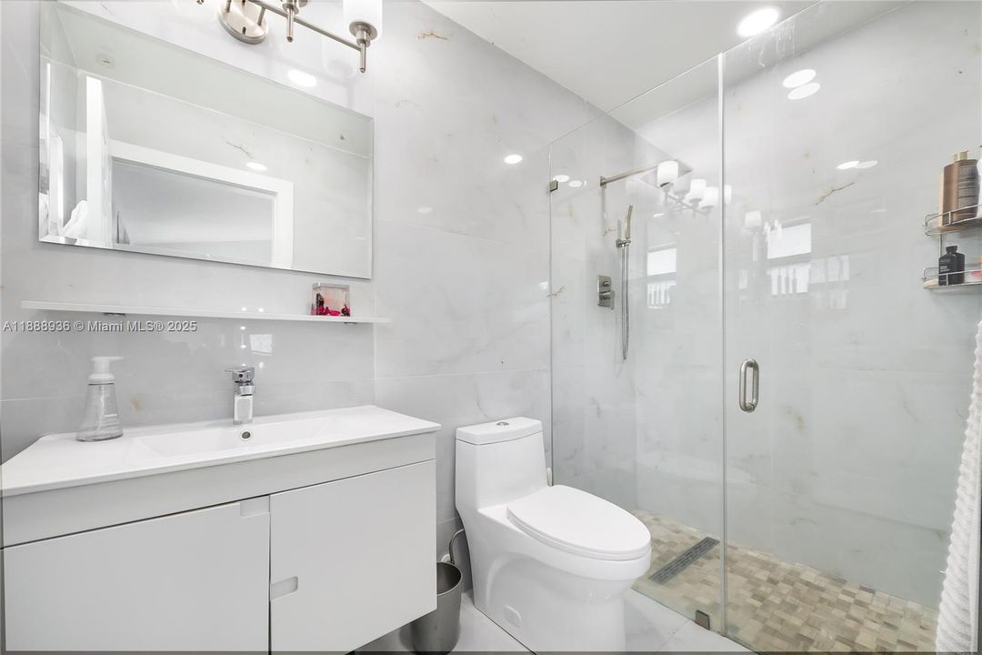 For Rent: $6,350 (3 beds, 2 baths, 1512 Square Feet)