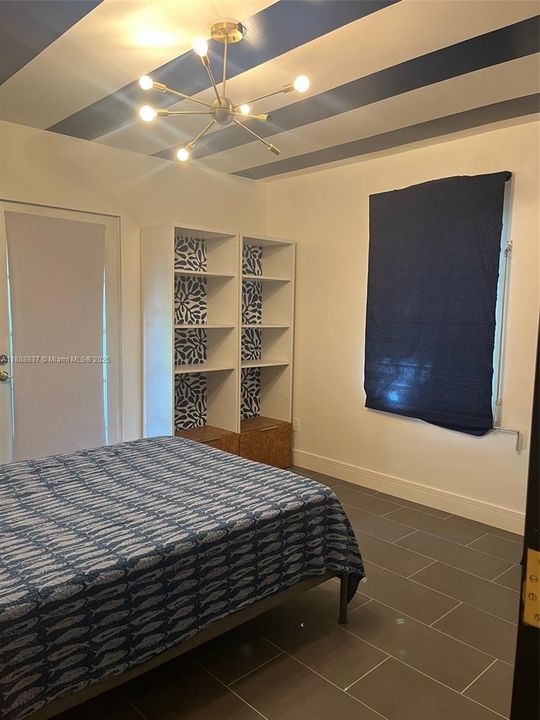 合同活跃: $3,900 (3 贝兹, 2 浴室, 1624 平方英尺)