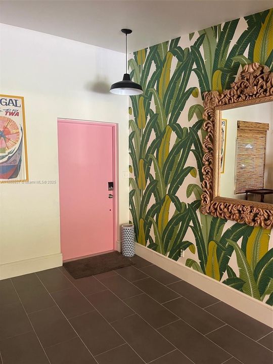 合同活跃: $3,900 (3 贝兹, 2 浴室, 1624 平方英尺)