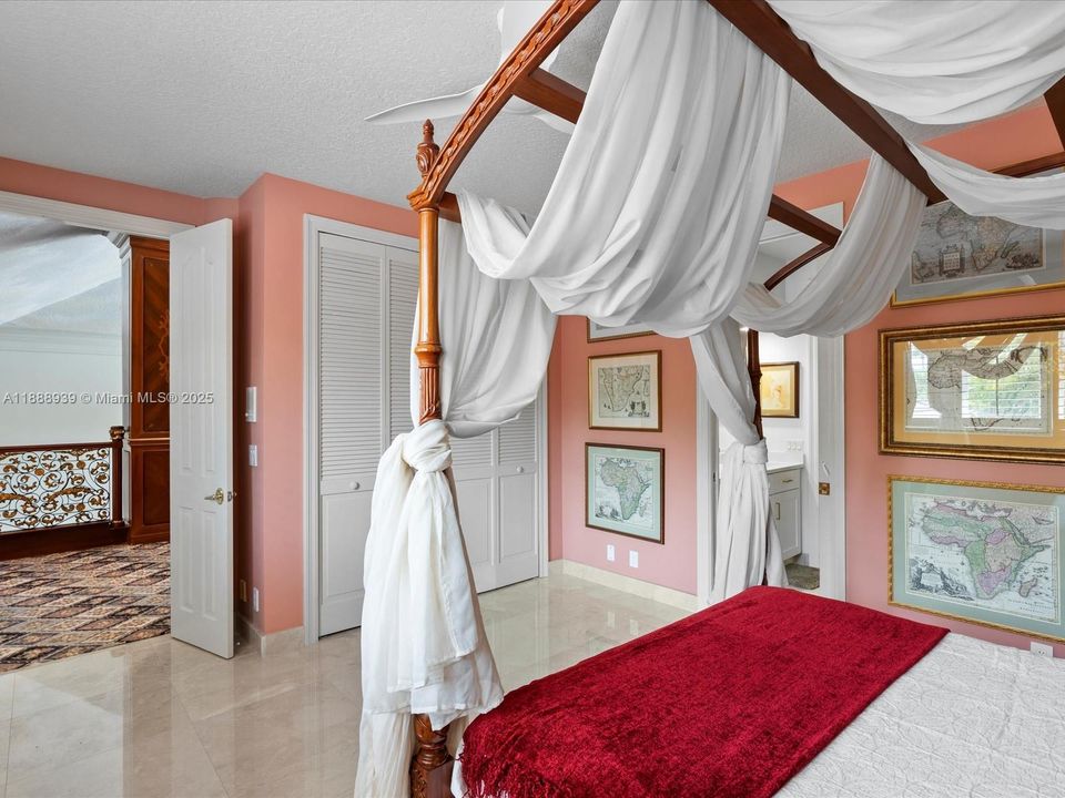 En Venta: $8,975,000 (7 camas, 8 baños, 11336 Pies cuadrados)