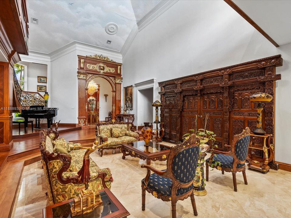 En Venta: $8,975,000 (7 camas, 8 baños, 11336 Pies cuadrados)