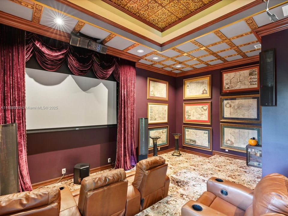 En Venta: $8,975,000 (7 camas, 8 baños, 11336 Pies cuadrados)