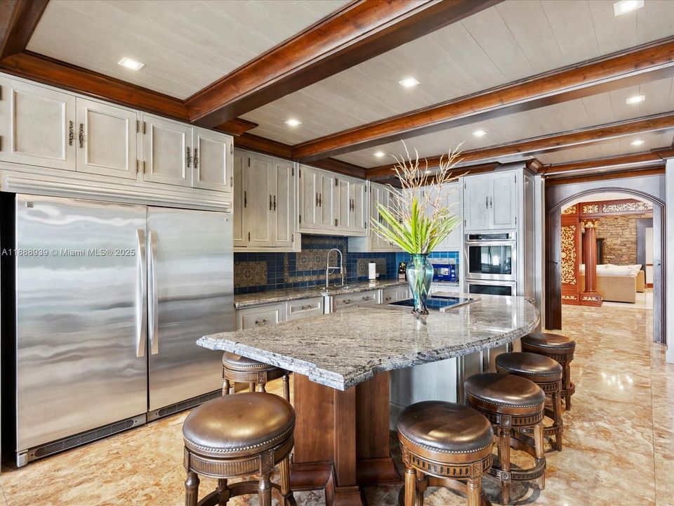 En Venta: $8,975,000 (7 camas, 8 baños, 11336 Pies cuadrados)