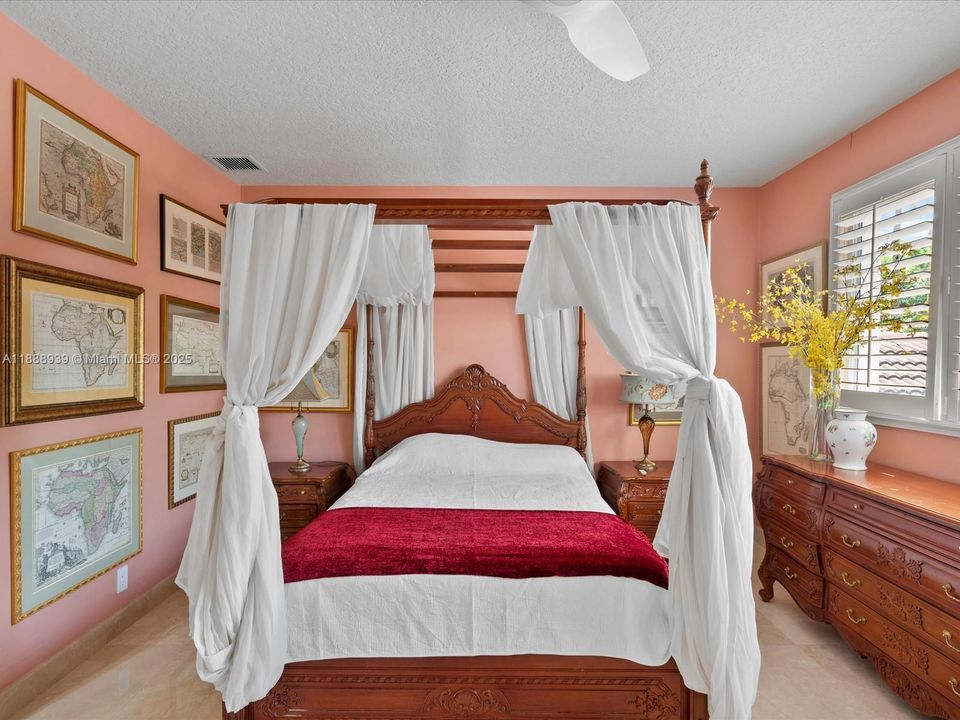 En Venta: $8,975,000 (7 camas, 8 baños, 11336 Pies cuadrados)