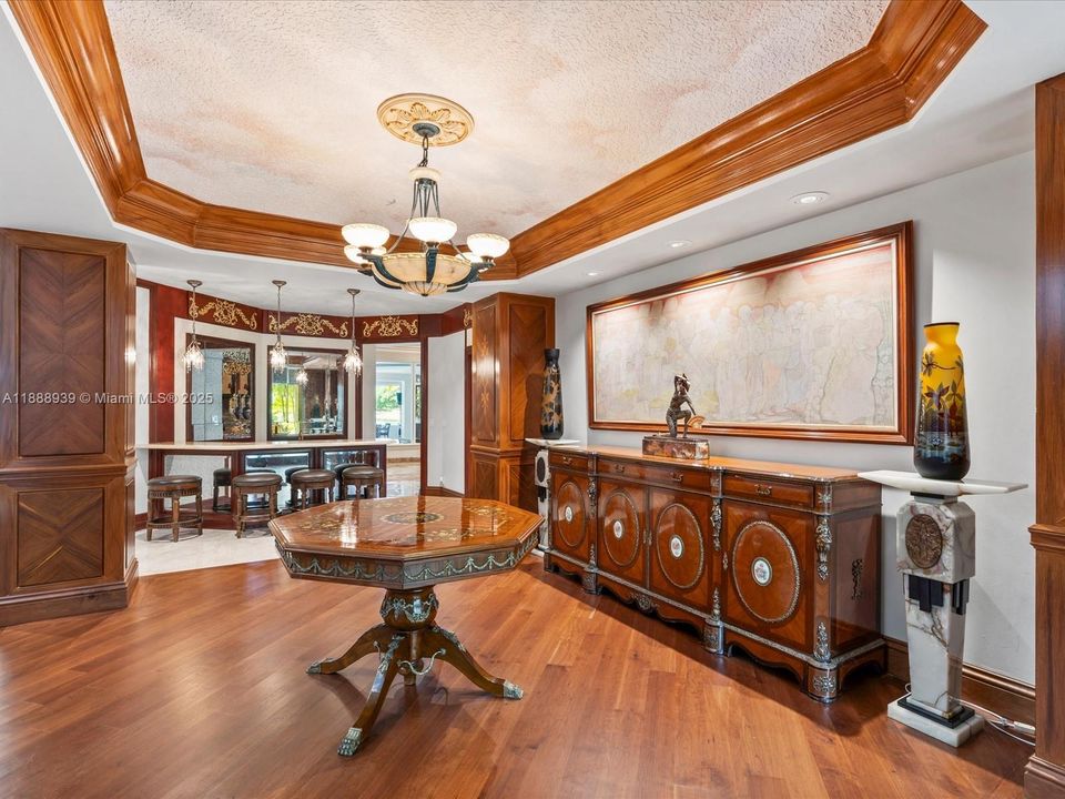 En Venta: $8,975,000 (7 camas, 8 baños, 11336 Pies cuadrados)