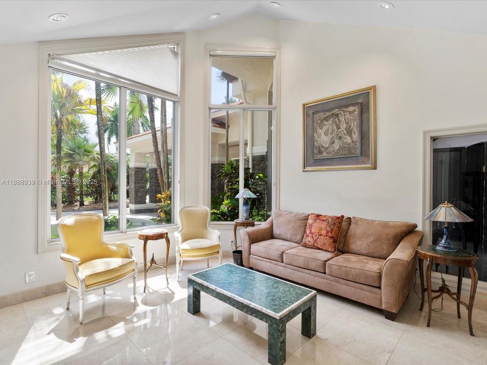 En Venta: $8,975,000 (7 camas, 8 baños, 11336 Pies cuadrados)